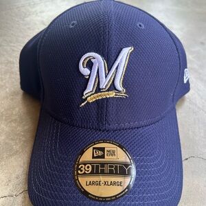 New Era Milwaukee Brewers Navy Blue 39THIRTY Hat with White and Gold Logo